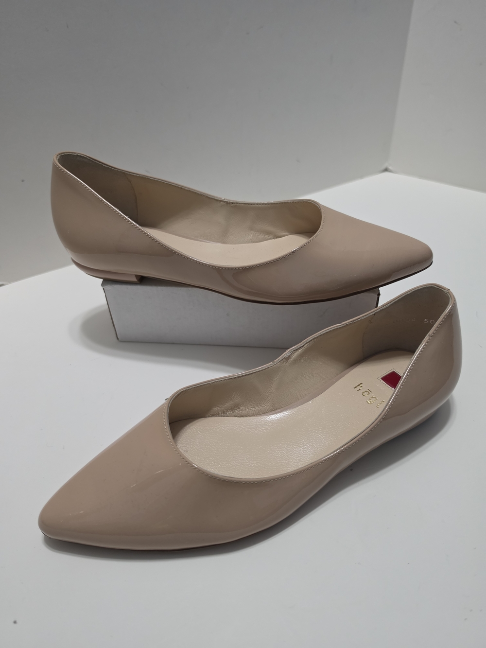 Hogl Classic Nude Slip-On Pointed Toe Ballet Flats Minimalist Pumps Sz 5.5